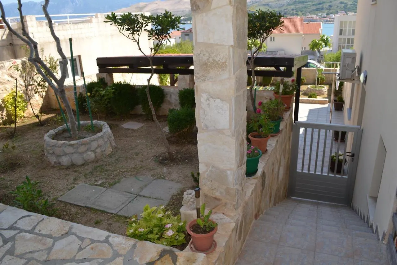 Apartment Lora Pag Town